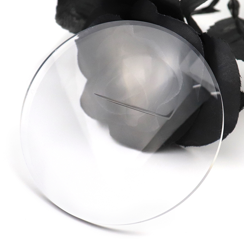 1.56 เลนส์ Bifocal Flat-Top HMC