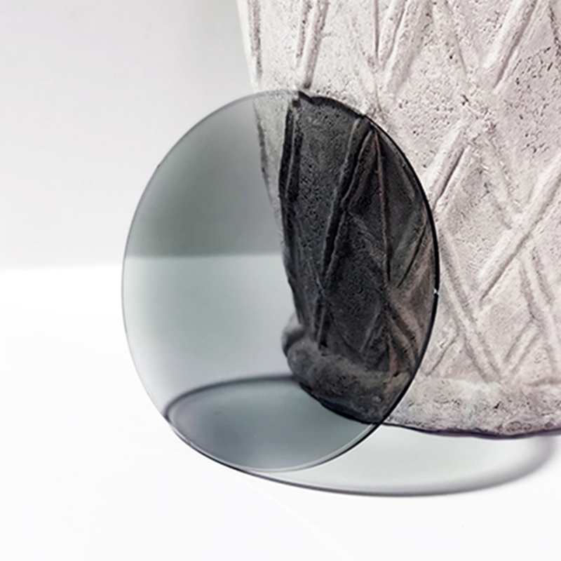 1.56 เลนส์โฟโตโครมิก SHMC