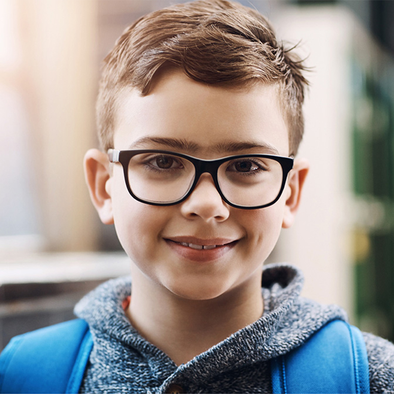 เลนส์ควบคุมสายตาสั้นแบบวงกลมแปดเหลี่ยม