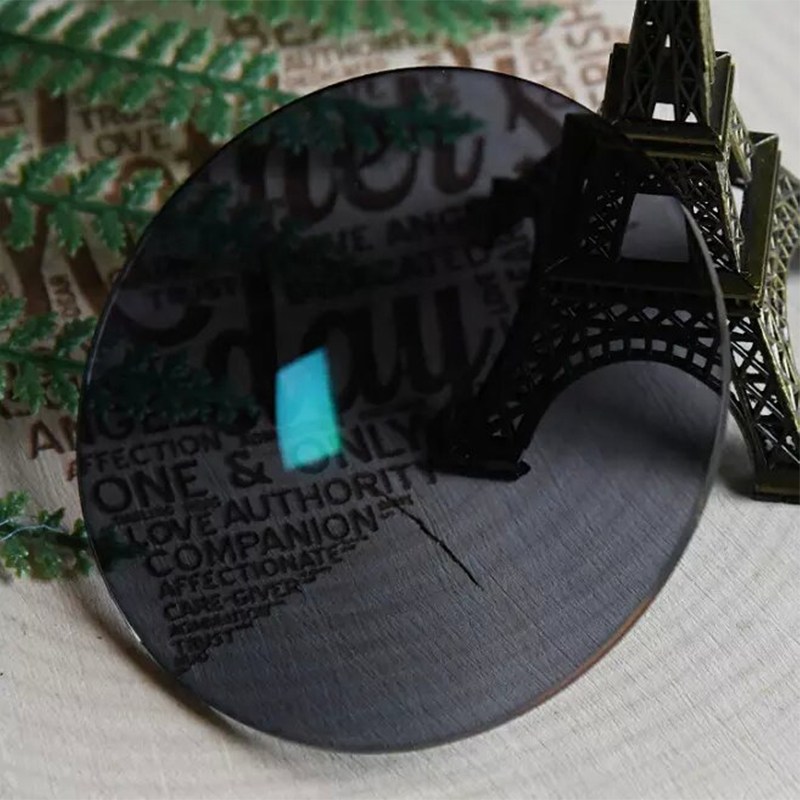 1.60 เลนส์โฟโตโครมิกชั้นเดียวแบบกึ่งสำเร็จรูป