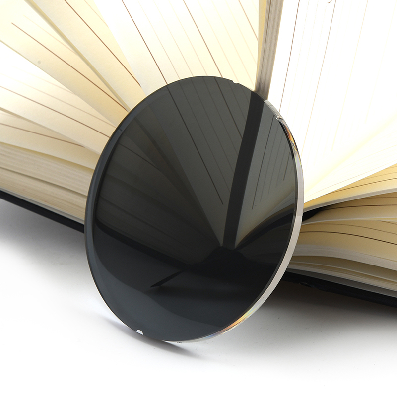 เลนส์โพลาไรซ์ 1.56